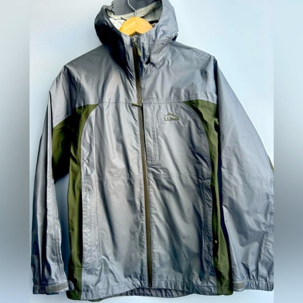 LL BEAN mens medium waterproof jacket